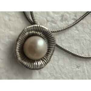VINTAGE STERLING SILVER PEARL FLOWER PENDANT NECKLACE